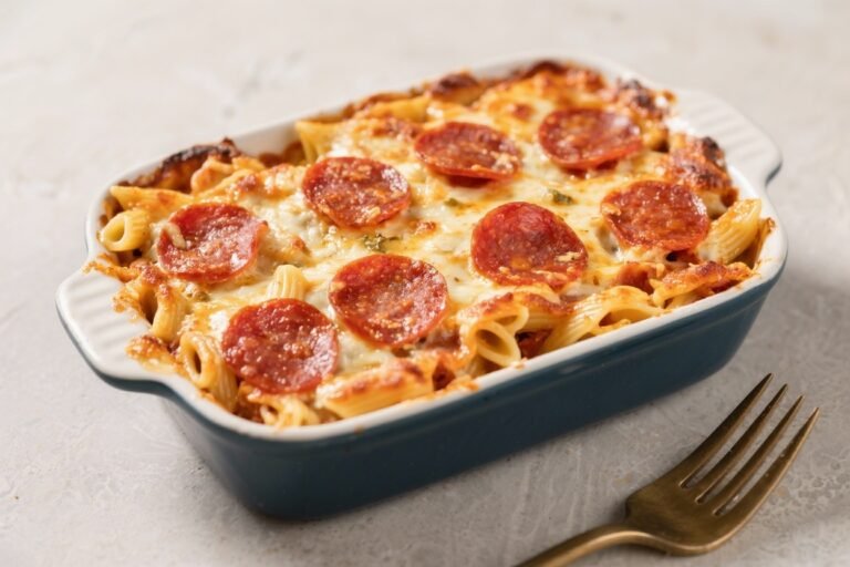 Pepperoni Pizza Pasta Bake – Comforting, Cheesy, and Crowd-Pleasing